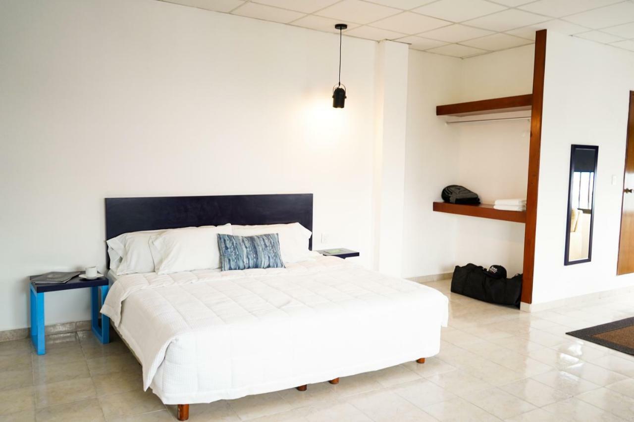 Hotel & Suites Arges - Centro Chetumal Ngoại thất bức ảnh