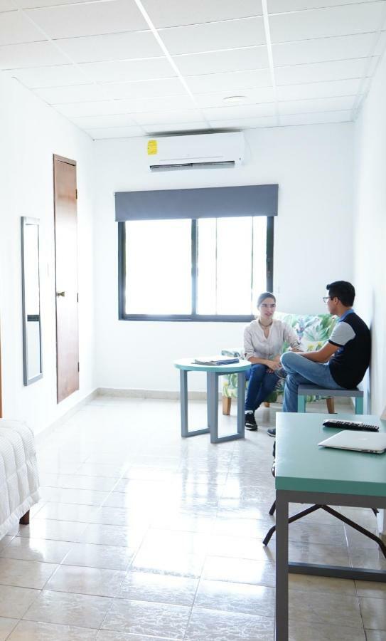 Hotel & Suites Arges - Centro Chetumal Ngoại thất bức ảnh